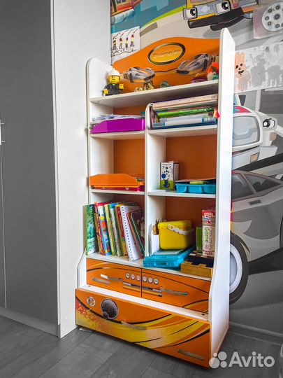 Комод детский и стеллаж