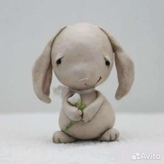 Зайчики в технике папье-маше