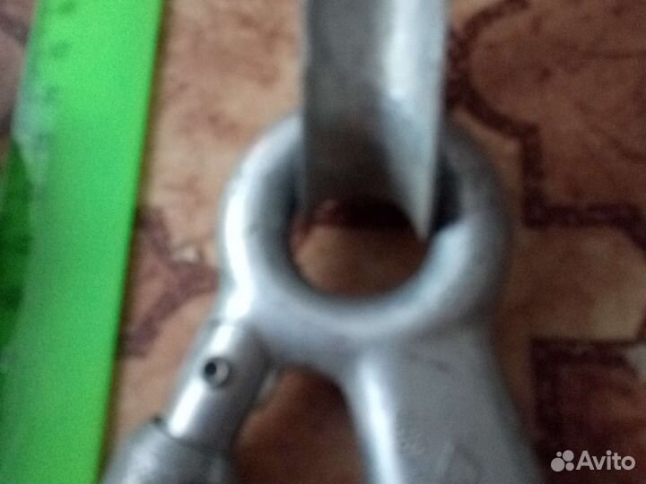 Крюк карабин