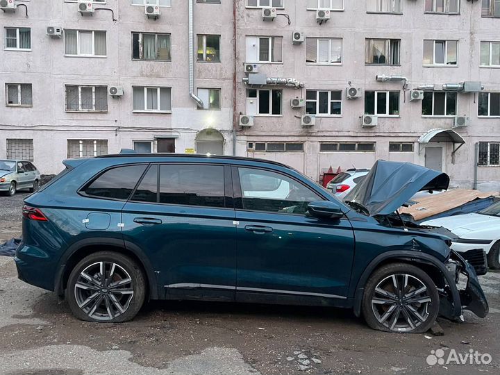 Geely Monjaro 2.0 AT, 2023, битый, 9 500 км