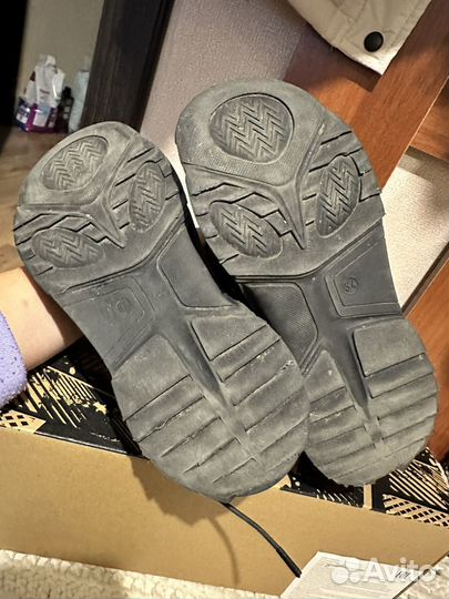 Кроссовки кожанные детские