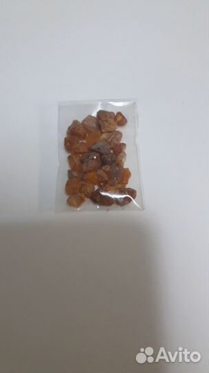 Камушки натурального янтаря для рукоделия