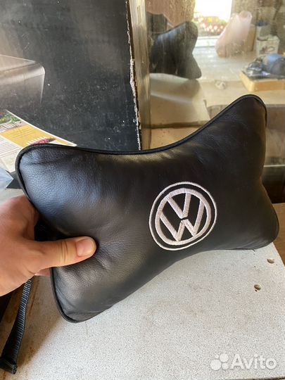 Подушка на подголовник автомобиля