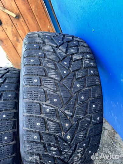 Dunlop SP Winter Ice 02 275/40 R19 105