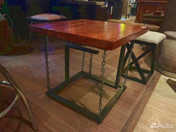 Левитирующий столик системы Тенсегрити