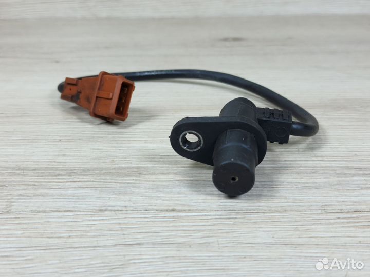 Датчик положения коленвала Peugeot 406 1,8 2,0