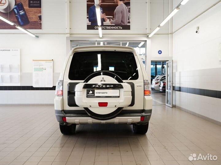 Mitsubishi Pajero 3.2 AT, 2008, 275 531 км