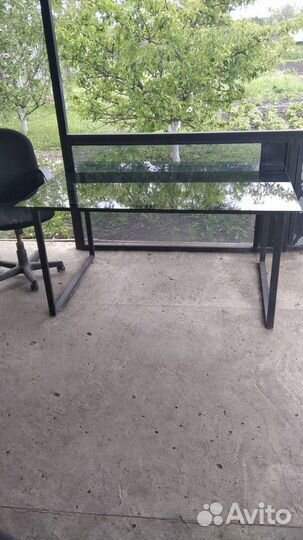 Продам стол