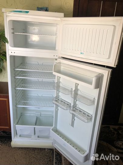 Холодильник Stinol