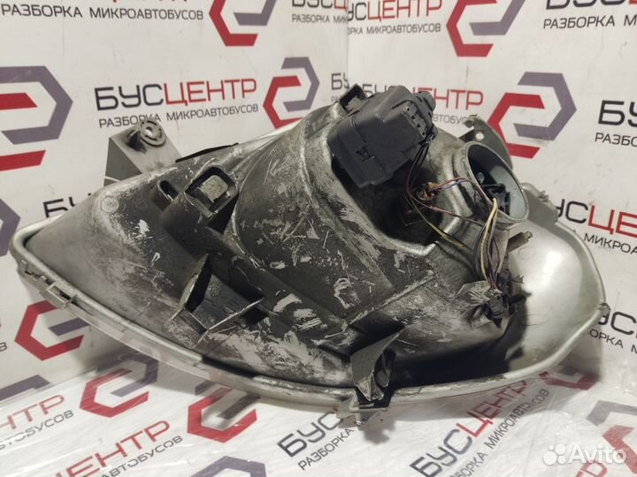 Фара правая Опель Виваро, Трафик -06г