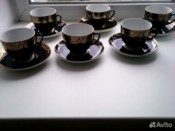 Чашка.8 марта.синие вазы