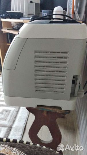 Цветной лазерный принтер HP
