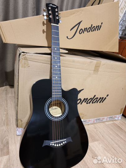Гитара Jordani черная