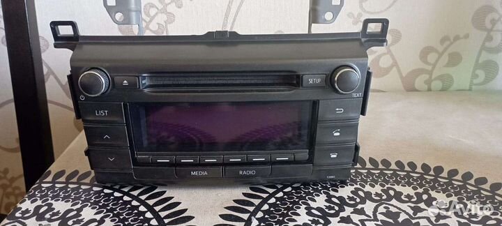 Автомагнитола на toyota Rav4