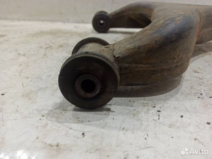 Рычаг передний правый нижний