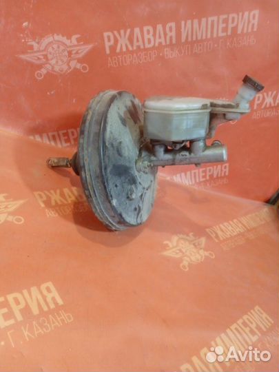 Главный тормозной цилиндр Nissan Tiida latio