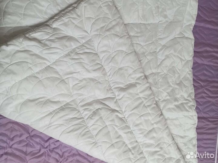 Одеяло 87 на 82 см