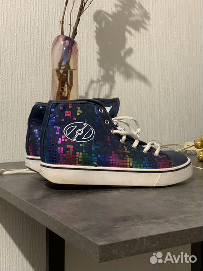 Кеды на колесиках