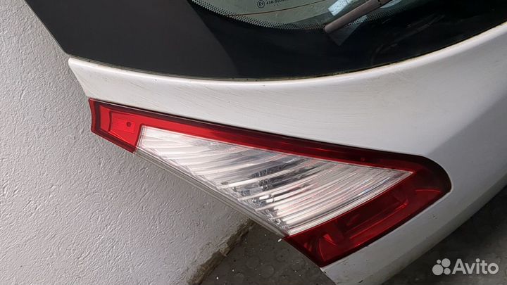 Крышка багажника Renault Megane 3, 2011