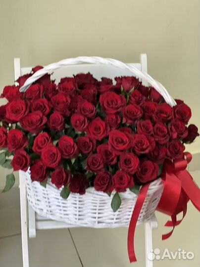 Корзина с красными розами 101 шт