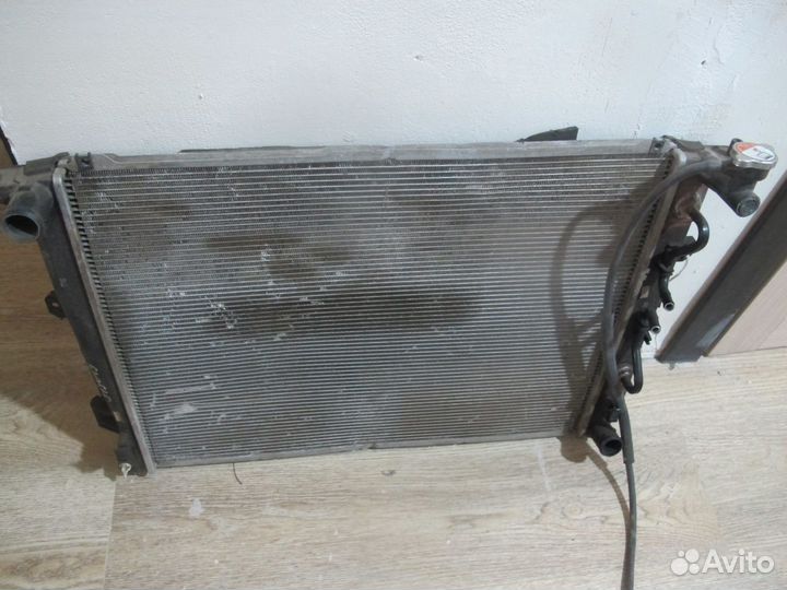 Радиатор Хюндай Экус 3,8