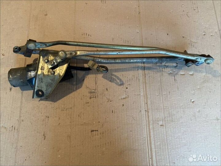 Трапеция стеклоочистителей