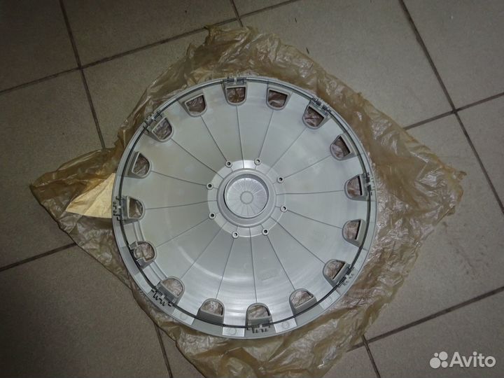 Колпак диска Golf Jetta Bora R-16