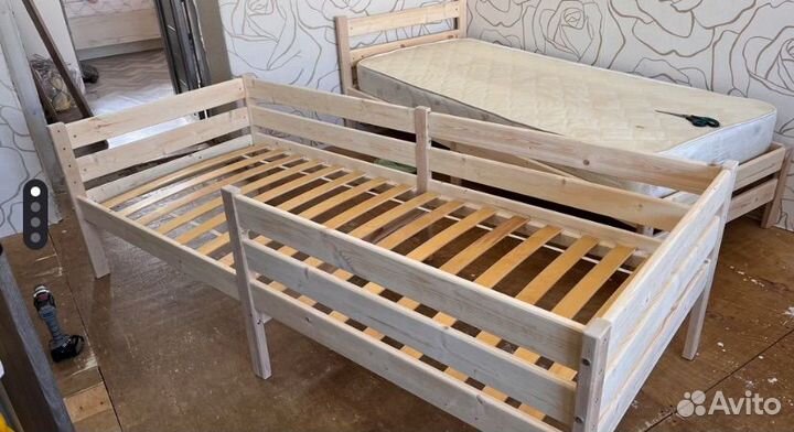 Кровать односпальная