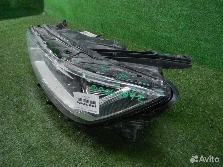 Фара левая Volkswagen Passat