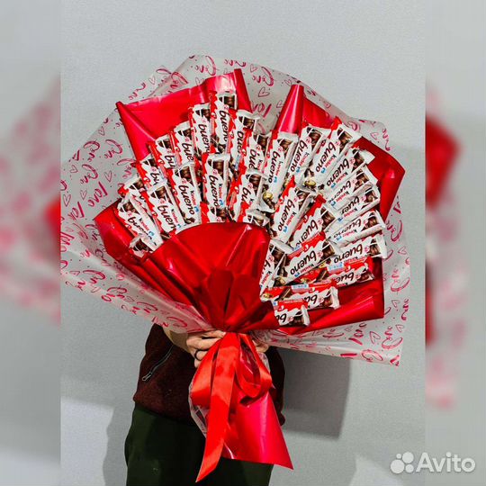 Большой букет сердце из шоколада киндер