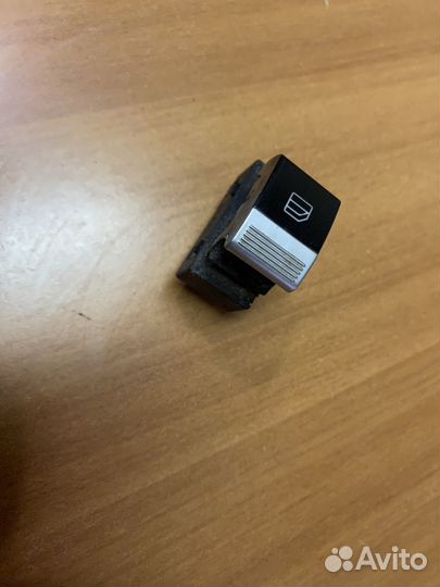 Кнопка стеклоподъёмника Lifan Solano