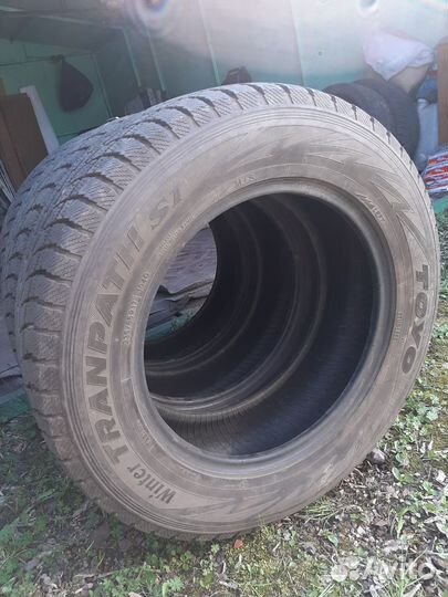 Toyo Tranpath S/U 235/65 R17