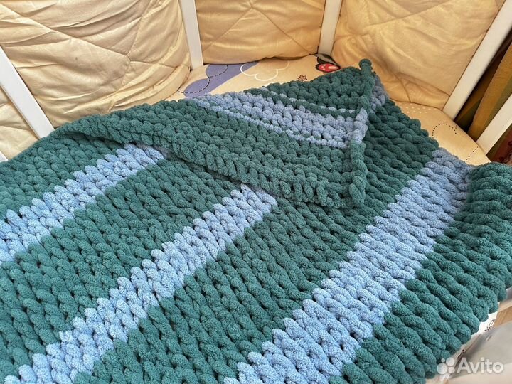 Плед детский вязаный ручная работа