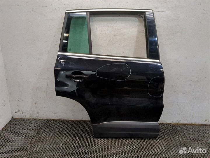 Замок двери Volkswagen Tiguan, 2012