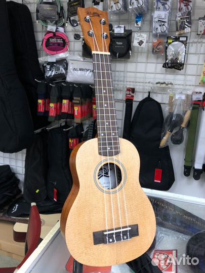 Укулеле сопрано новая