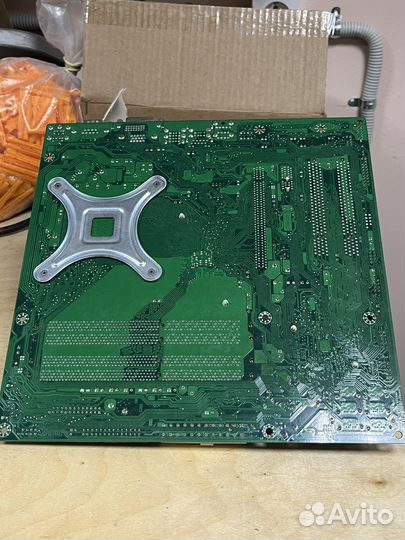 Материнская плата с процессором и памятью 8гб