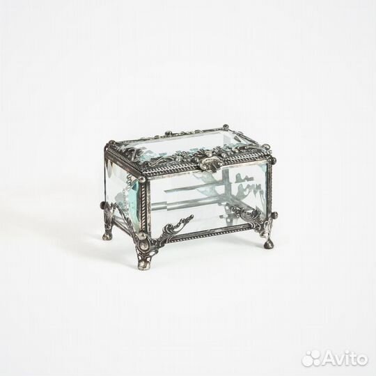 Шкатулки латунные со стеклом