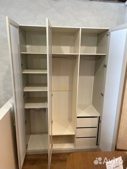 Шкаф распашной