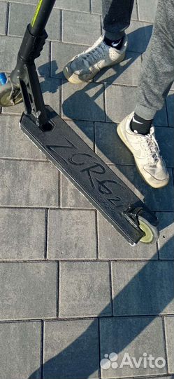 Трюковой самокат zorg