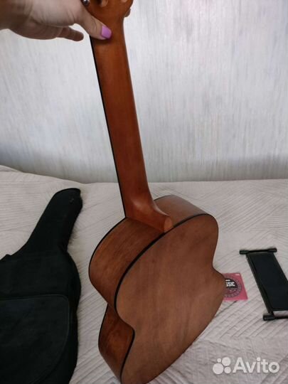 Классическая гитара yamaha c 40