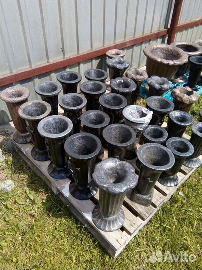 Ваза на кладбище