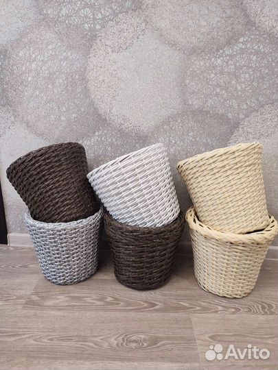 Кашпо плетеное из ротанга