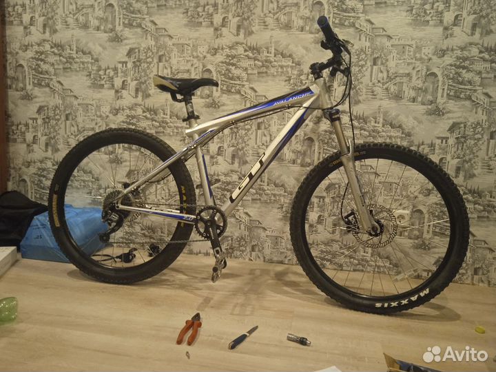 Велосипед Gt avalanche 2.0
