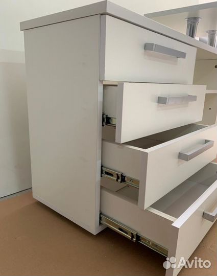 Стол компьютерный новый в наличии