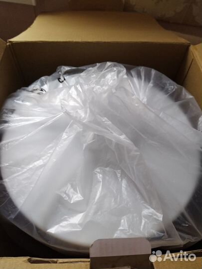 Контейнер для мусора с педалью, Германия