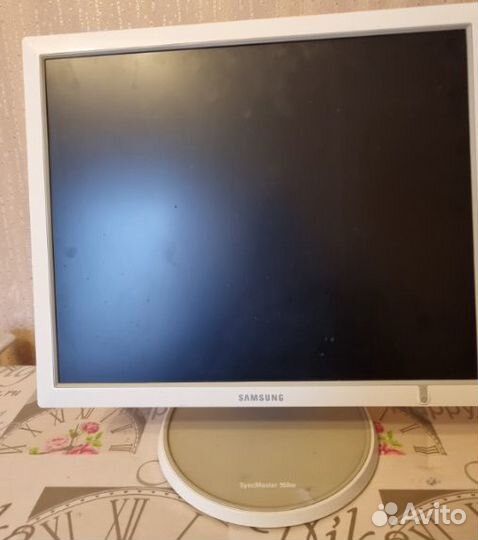 Мониторы Samsung 20 inc 2шт, NEC 17 inc