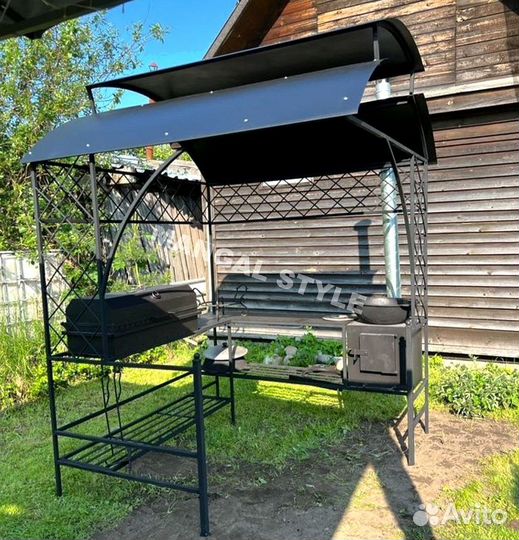 Мангал с крышей
