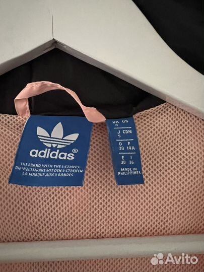 Ветровка женская adidas XS