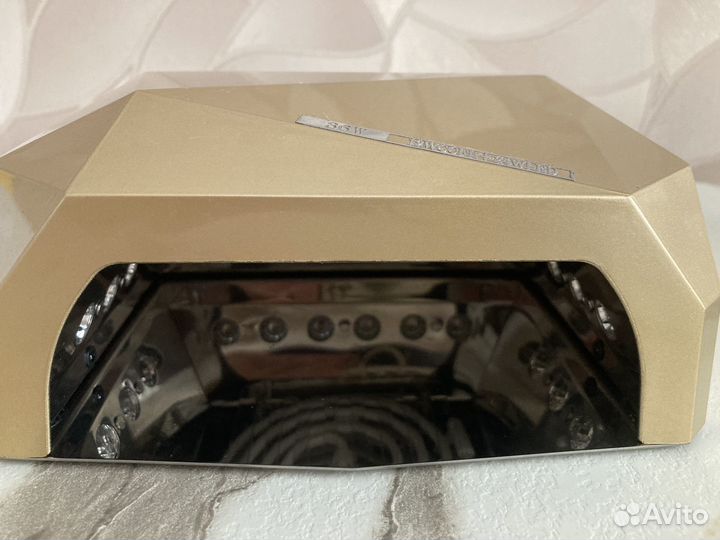 Лампа для ногтей