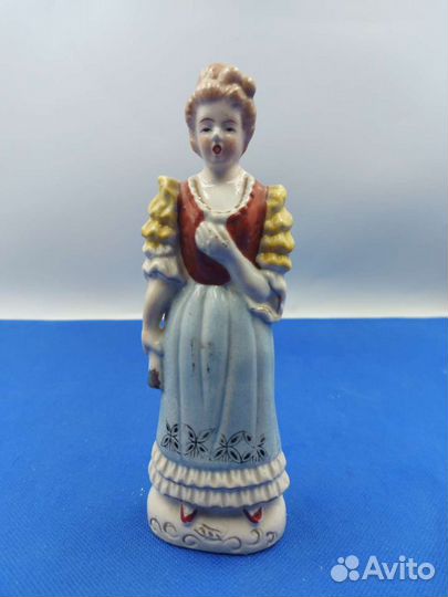 Винтажная статуэтка 